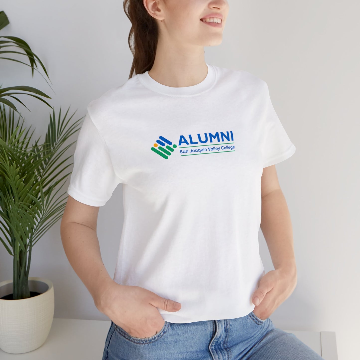 ALUMNI Unisex Short Sleeve Tee